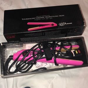 Brand new chi straightener 💓